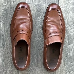 Johnston & Murphy Men’s leather dress loafers — barely worn